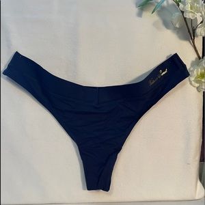 Victoria’s Secret Thong Panties XL
